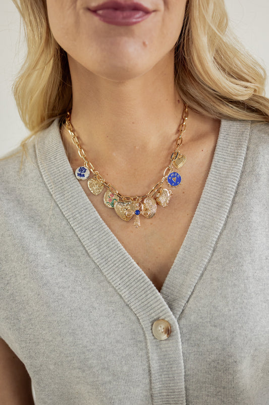 THE TRENDY CHARM NECKLACE