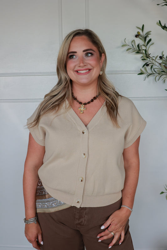 THE VERSATILE SWEATER VEST