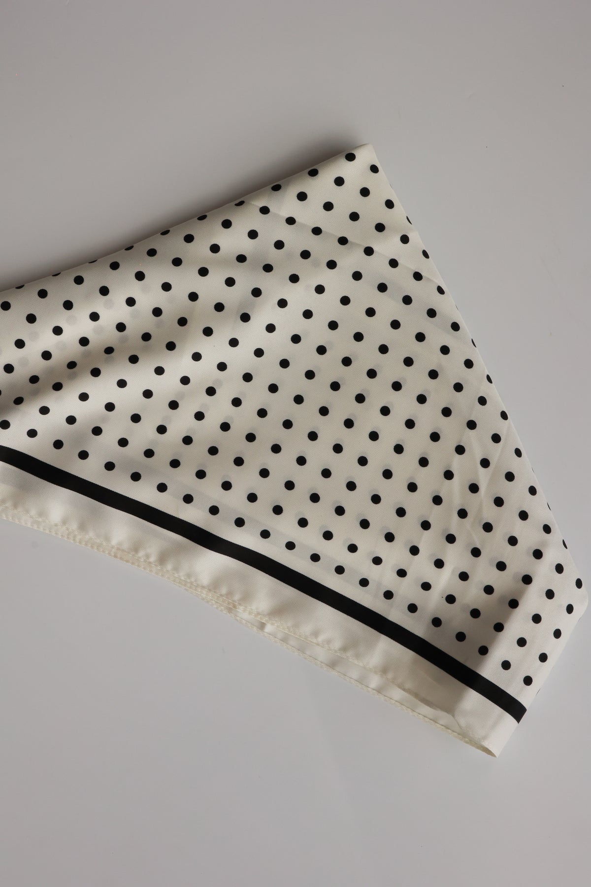 POLKA DOT SCARF