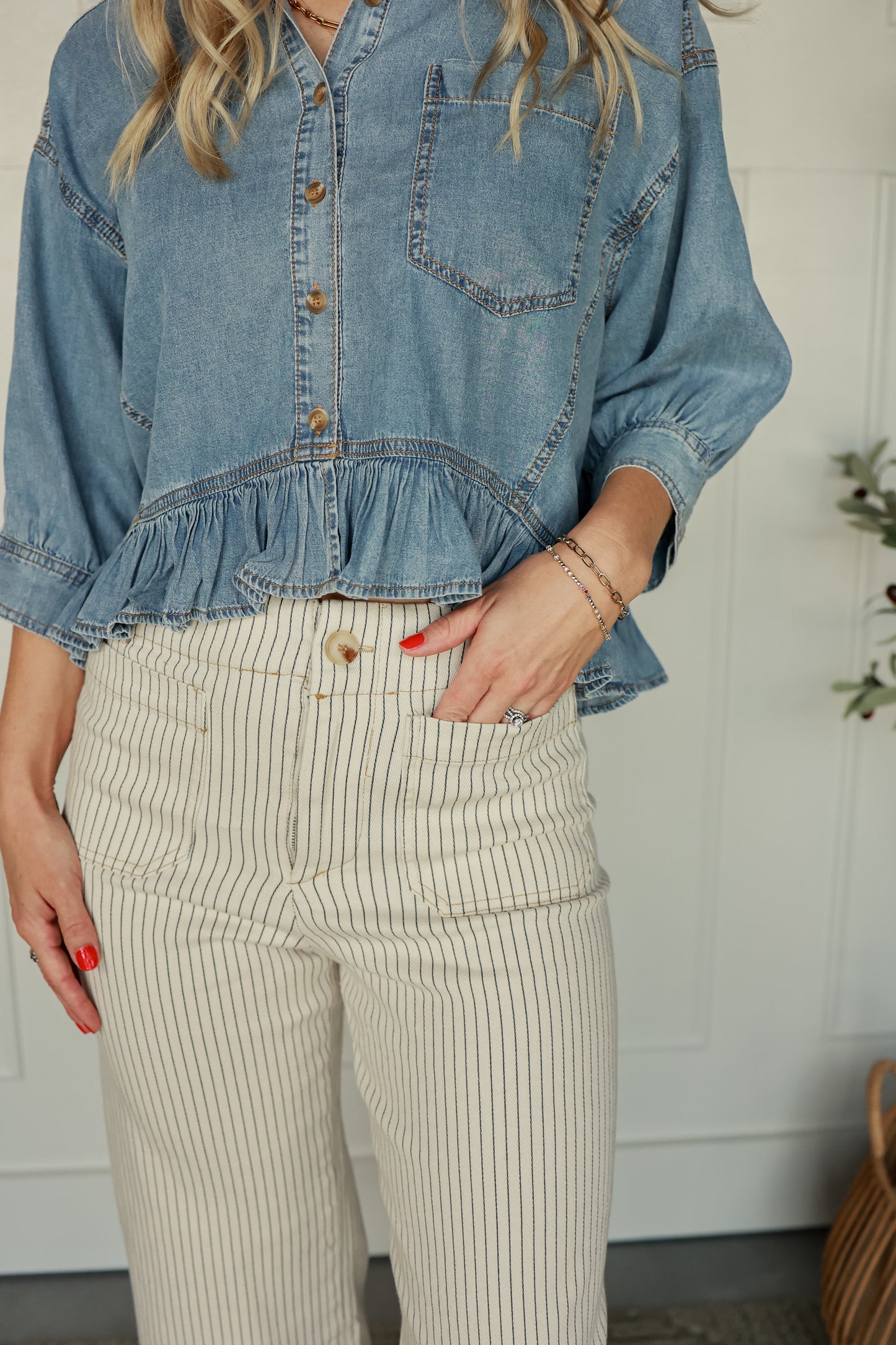 THE IVORY STRIPE PANTS