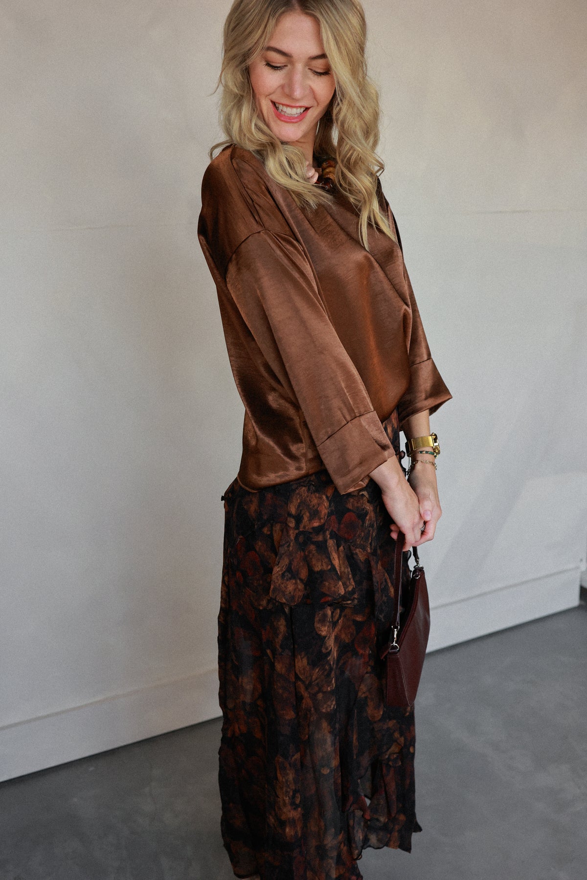 THE RICH TONE SATIN TOP