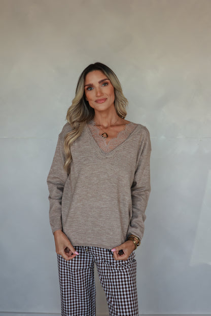 THE LACE TRIM TOP