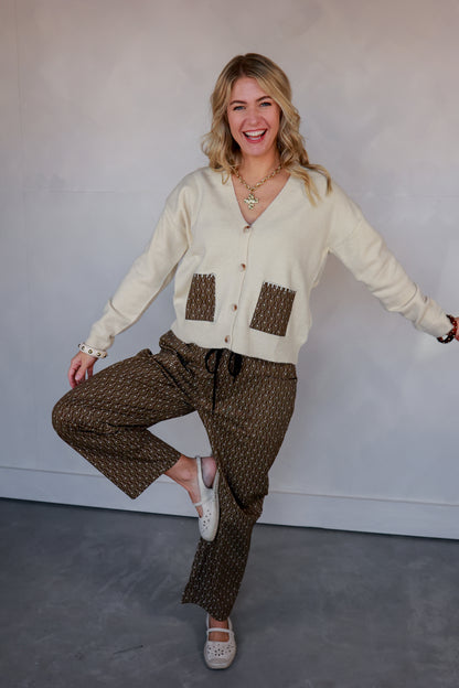 THE VINTAGE MEDALLION SWEATER