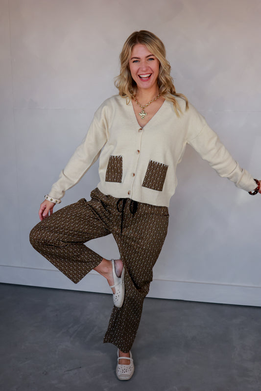 THE VINTAGE MEDALLION SWEATER
