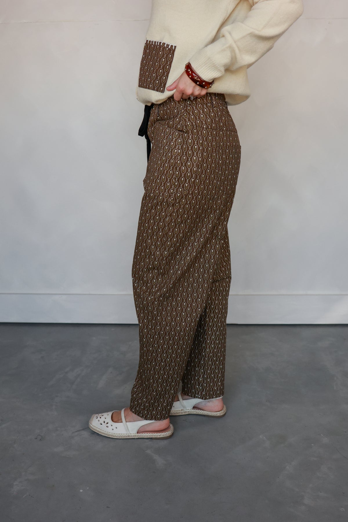 THE VINTAGE MEDALLION PANTS