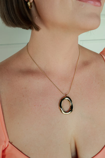 THE HALO NECKLACE