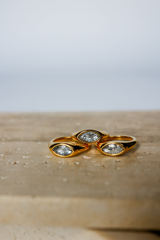 THE EYELET RING | CRYSTAL