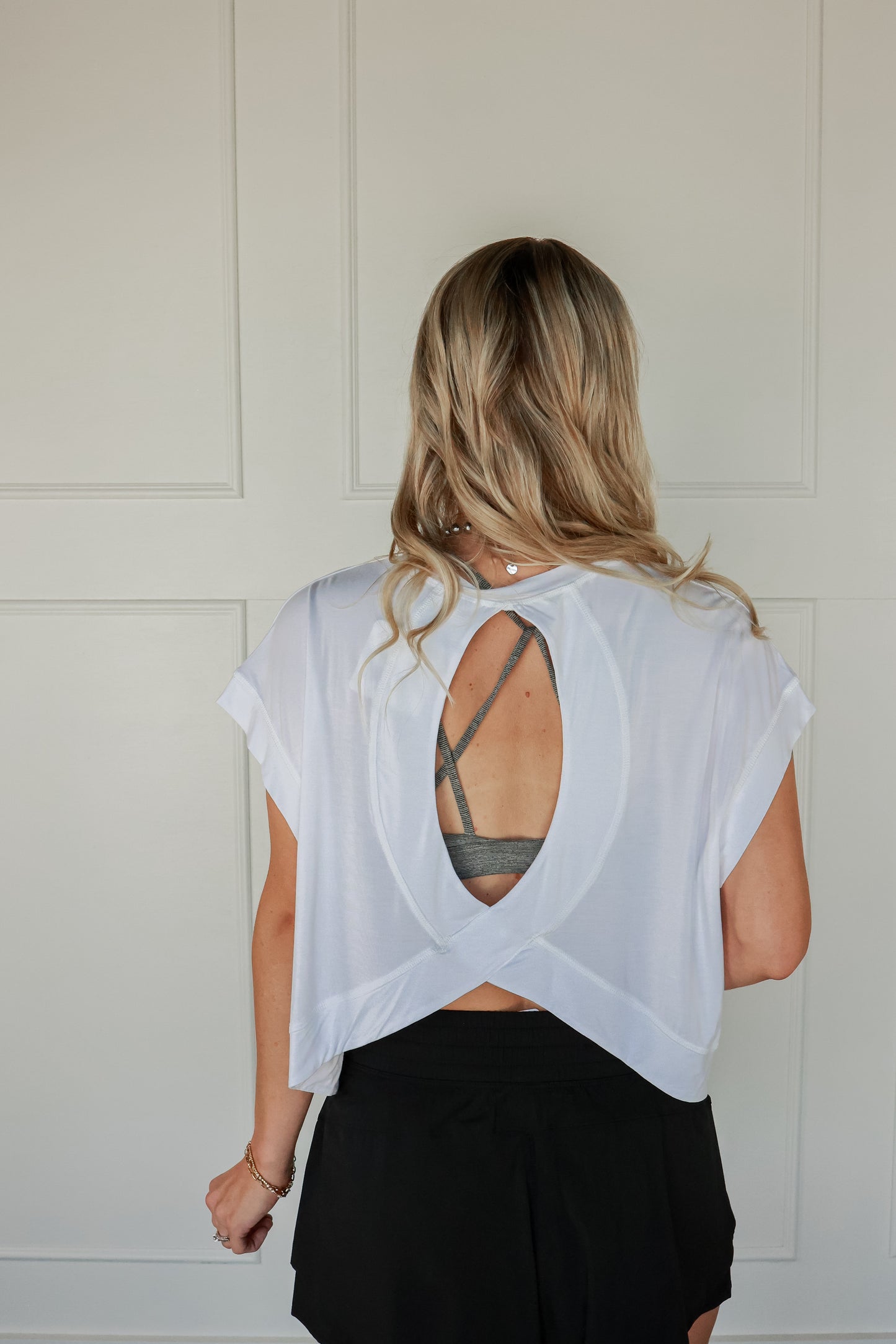 THE OPEN BACK ACTIVE TOP | WHITE