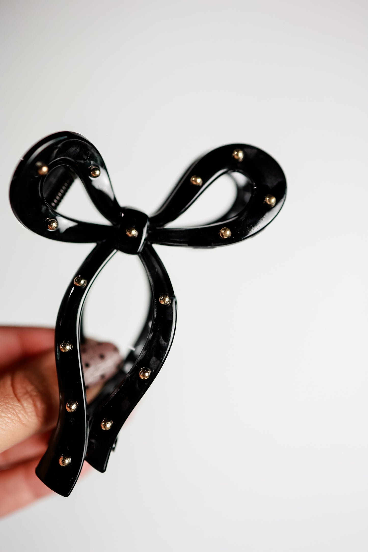 STUDDED BOW CLIP BLACK