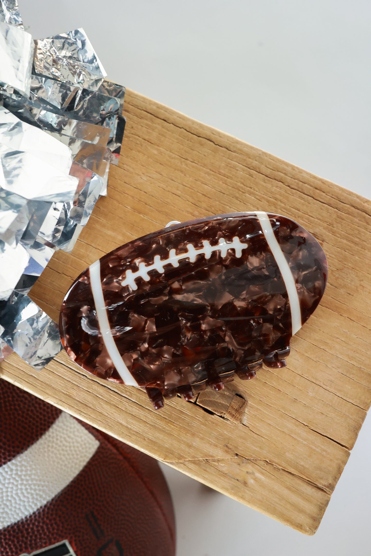JUMBO FOOTBALL CLAW CLIP