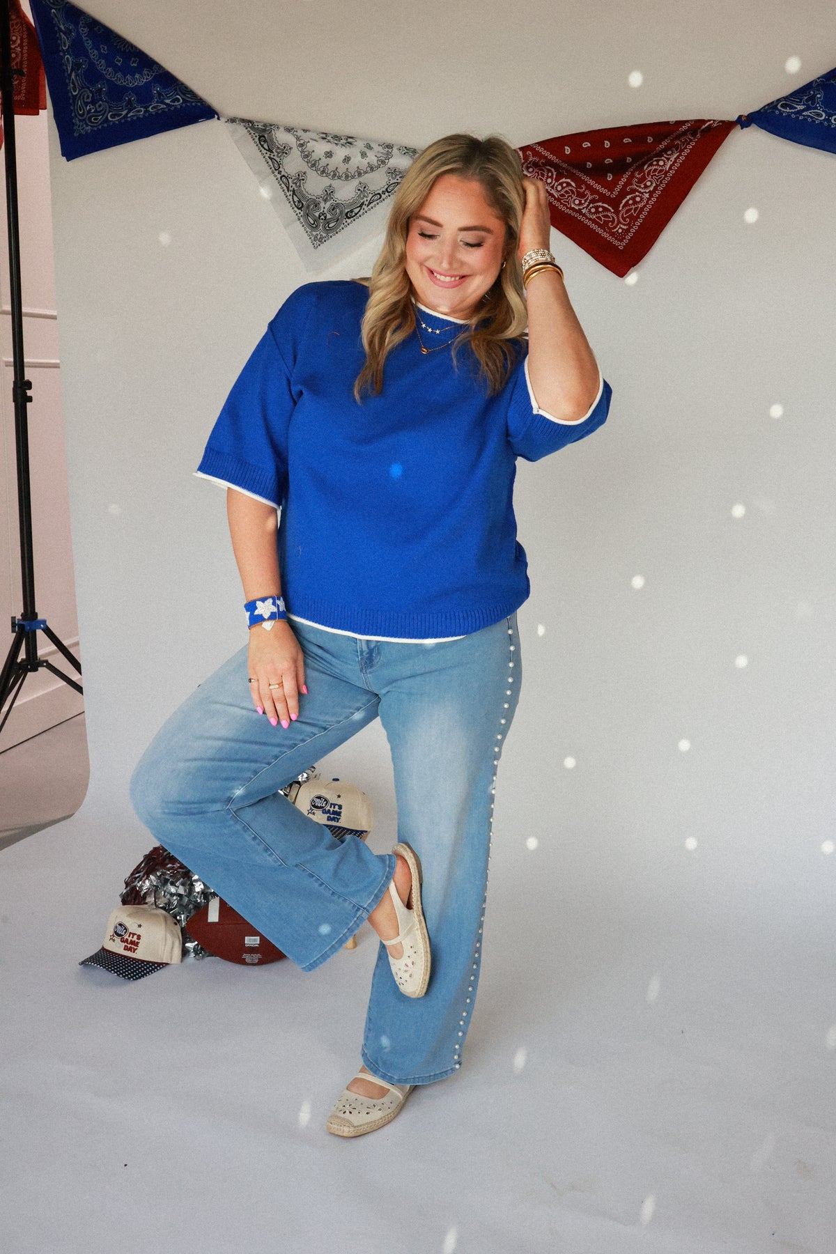 THE SIDELINE SWEATER | ROYAL BLUE