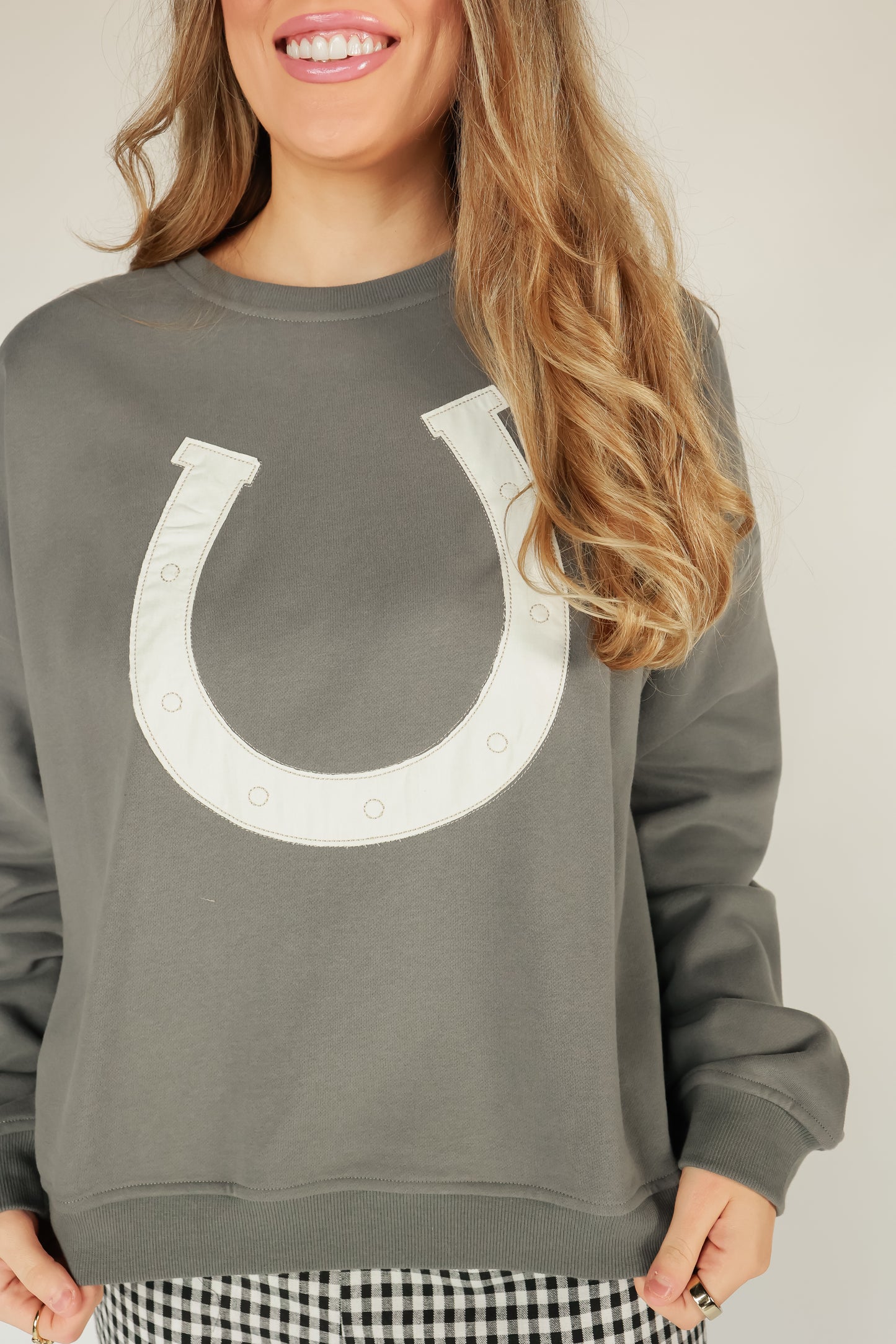 HORSESHOE PULLOVER | CHARCOAL