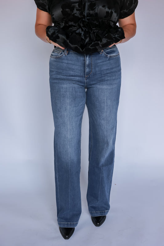 THE CAPTAIN JEAN | MICA