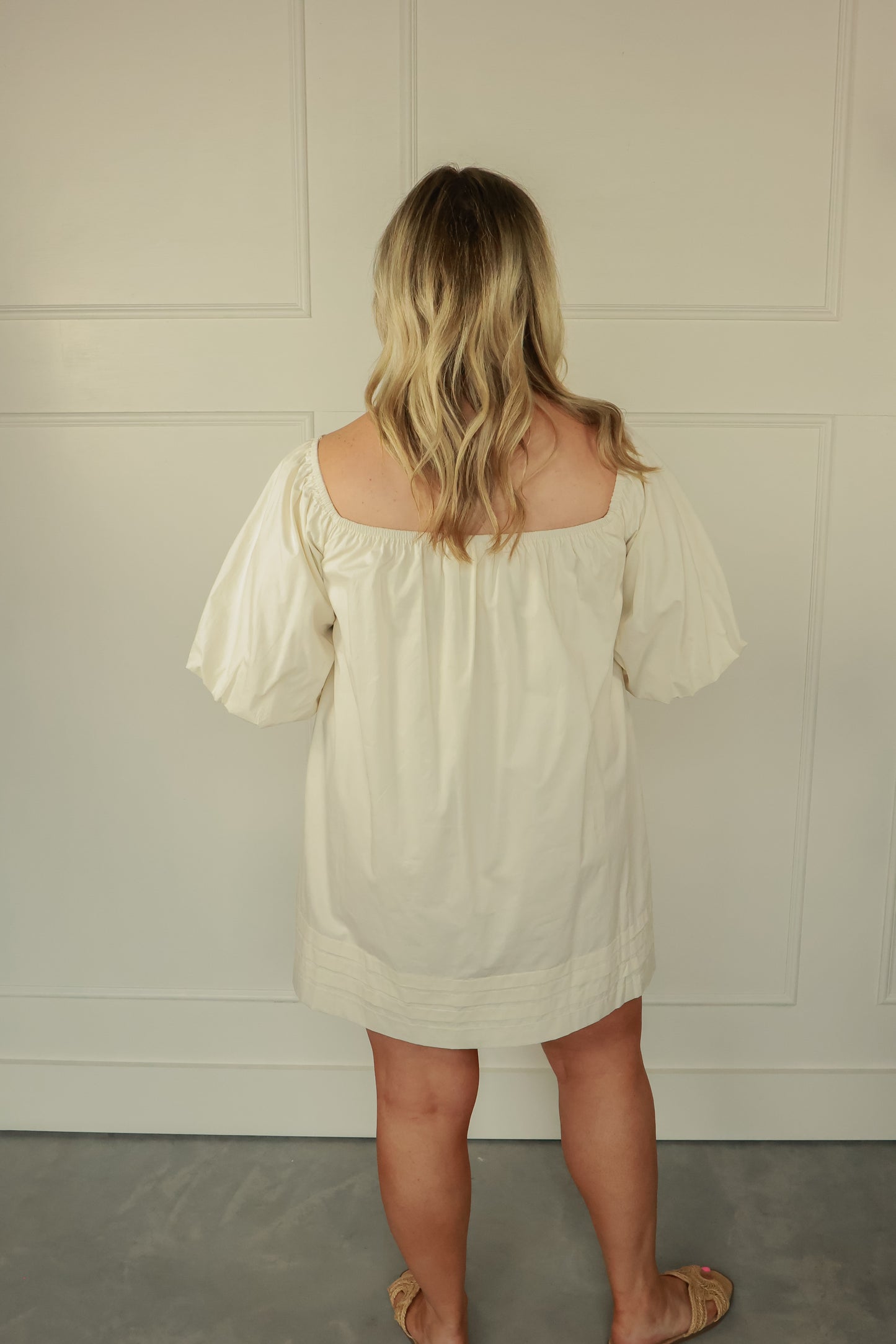 OFF THE SHOULDER PUFF DRESS