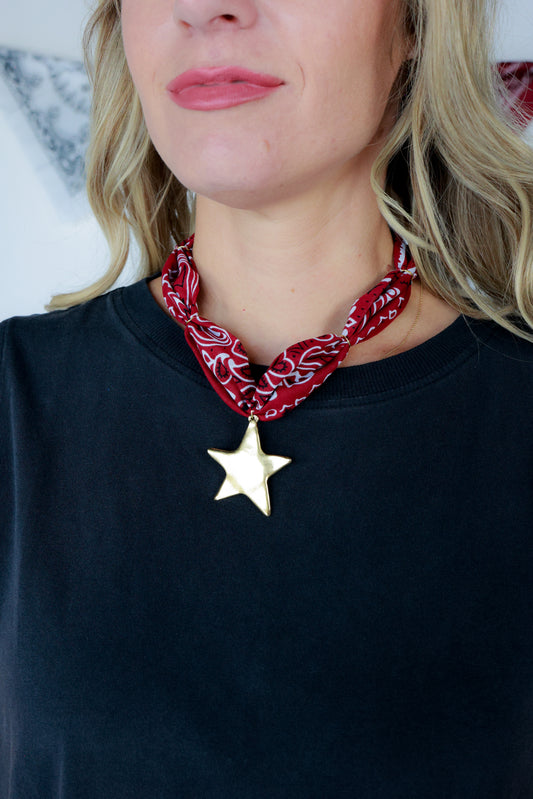 STAR BANDANA NECKLACE | MAROON
