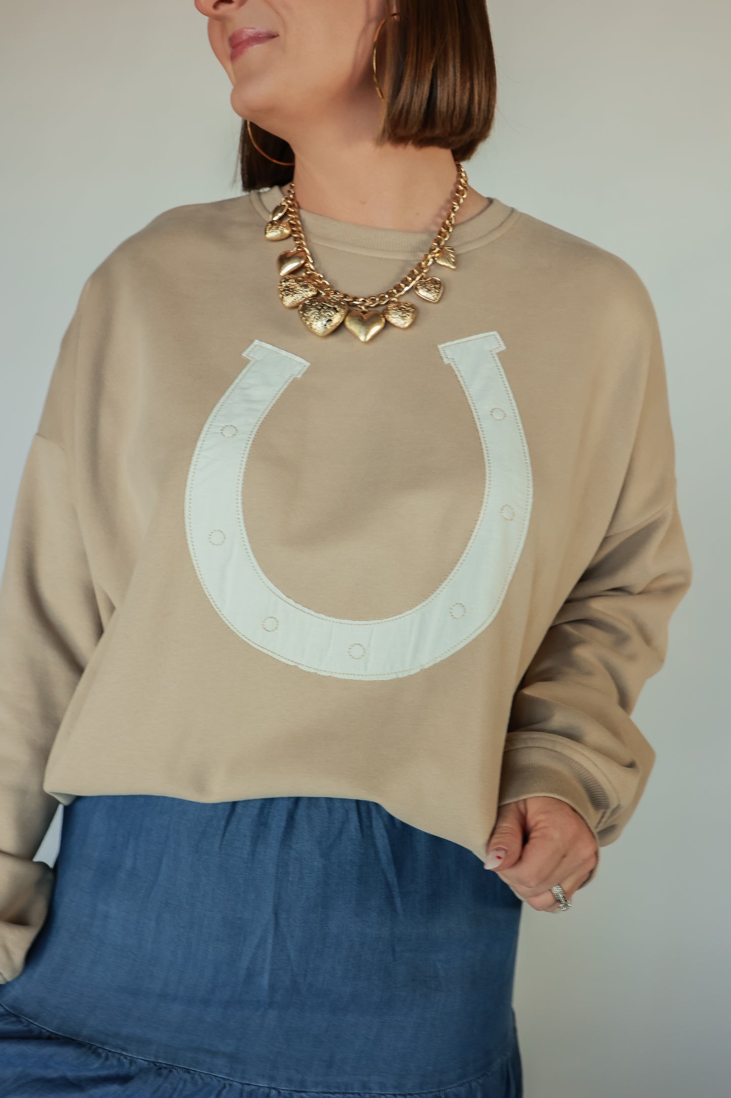 HORSESHOE PULLOVER | TAUPE
