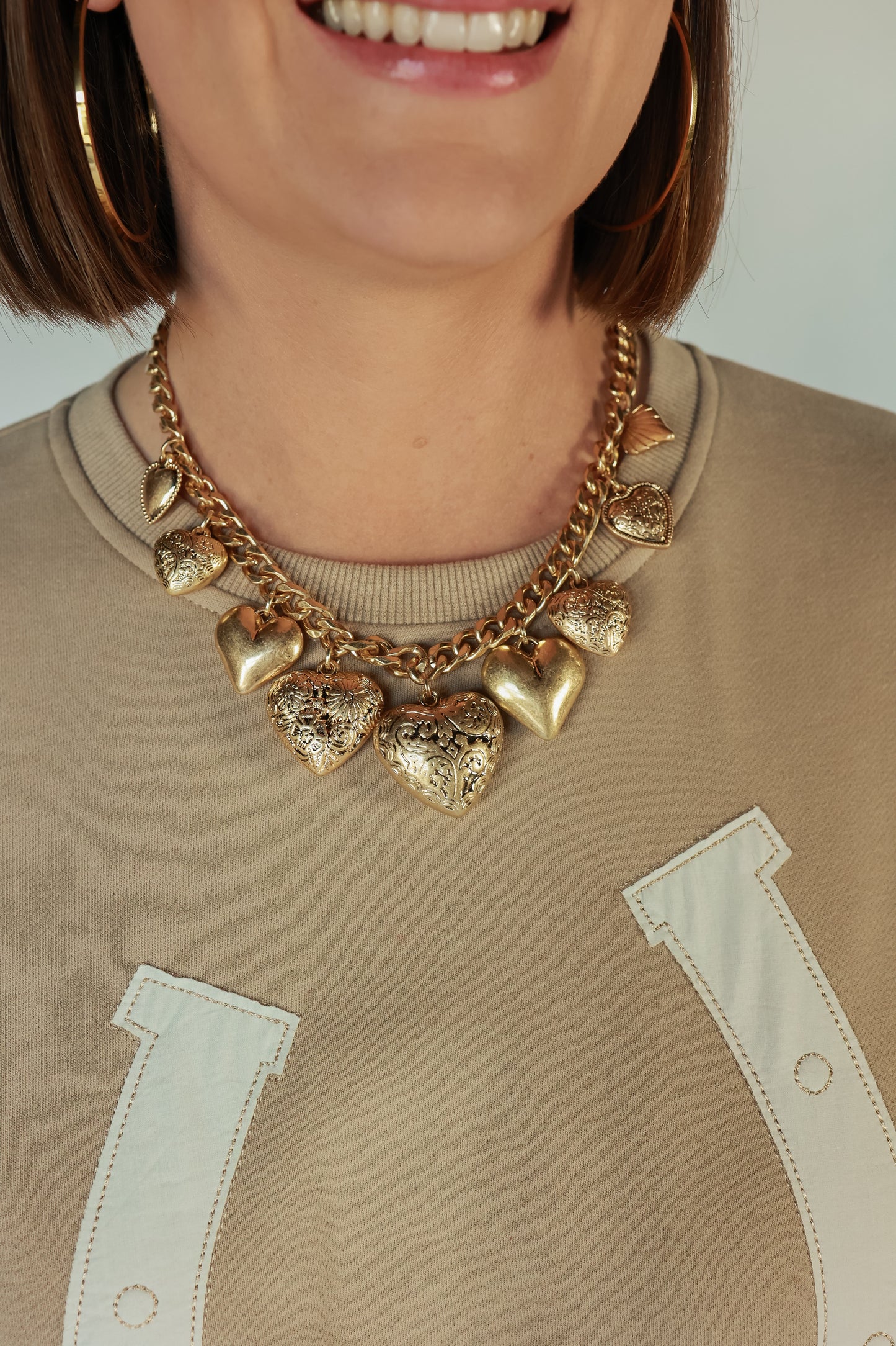 THE SACRED HEART CHARM NECKLACE