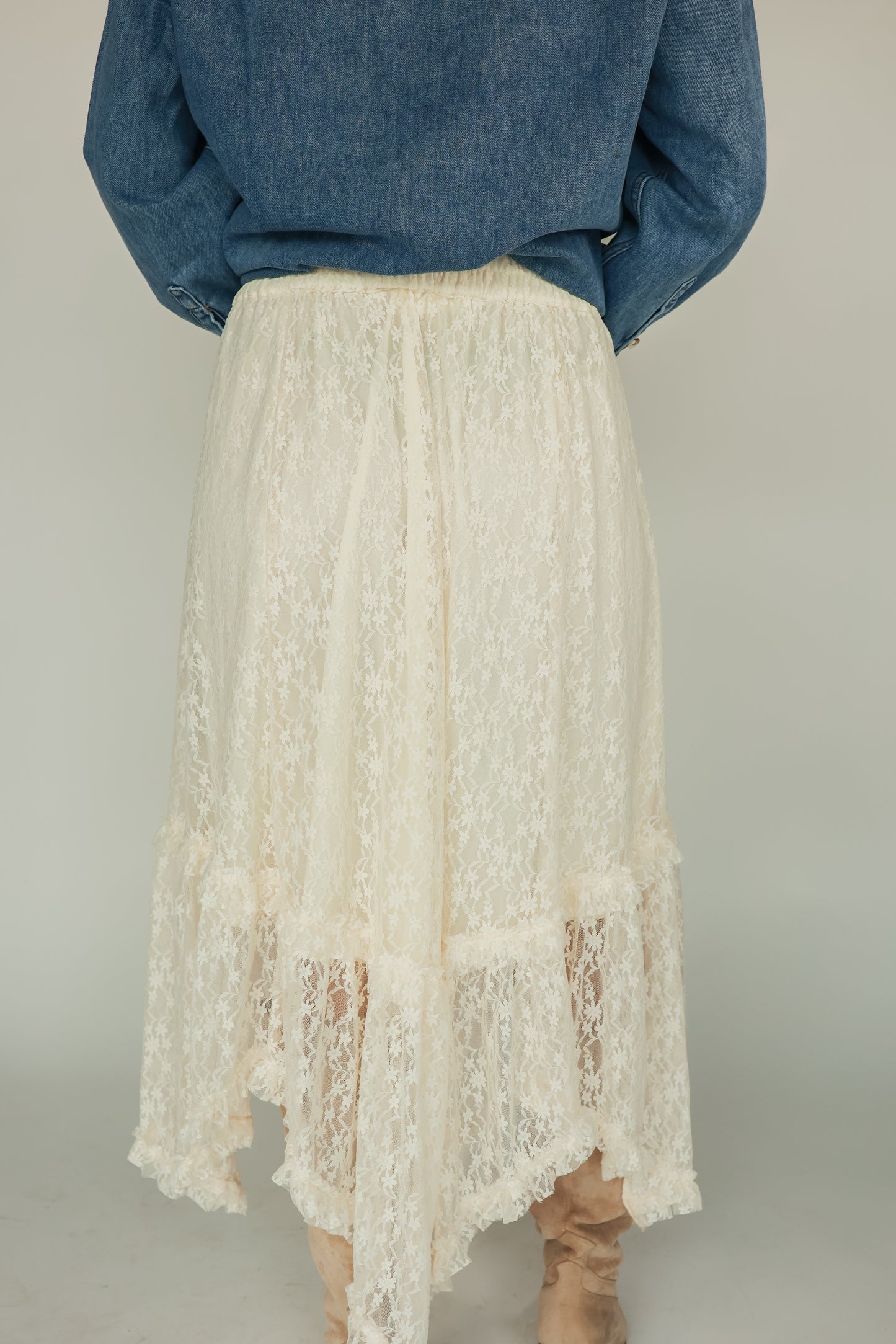 COOL GIRL LACE SKIRT