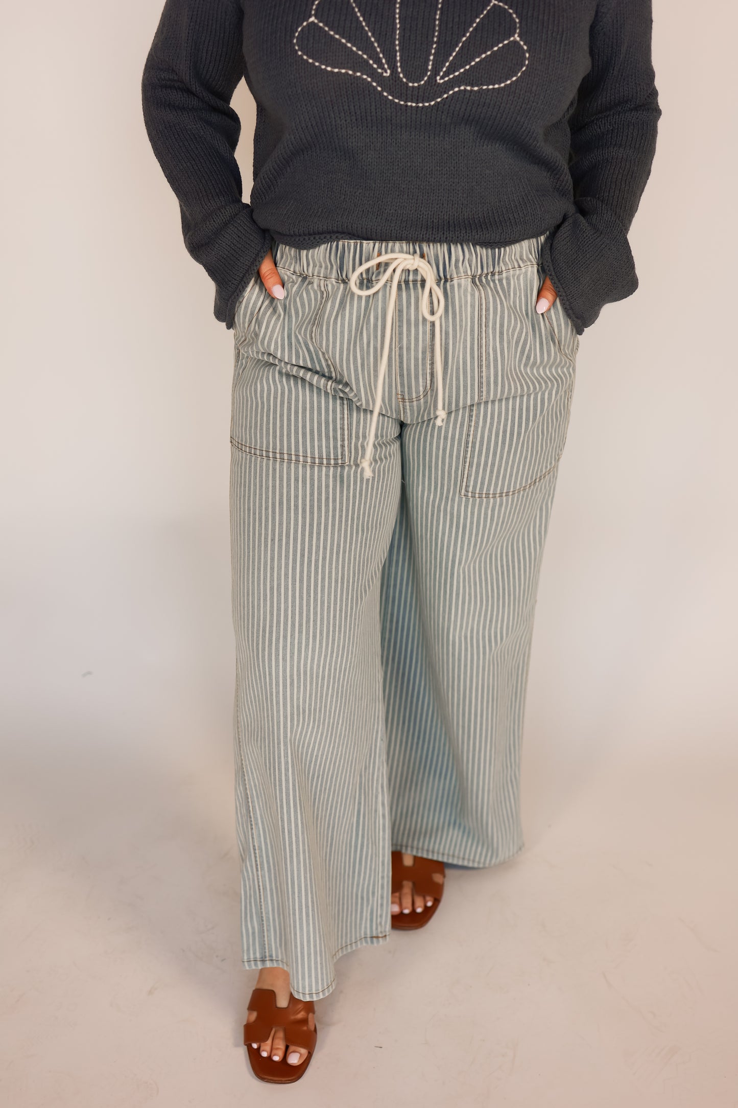 THE SEASIDE STRIPED PANTS