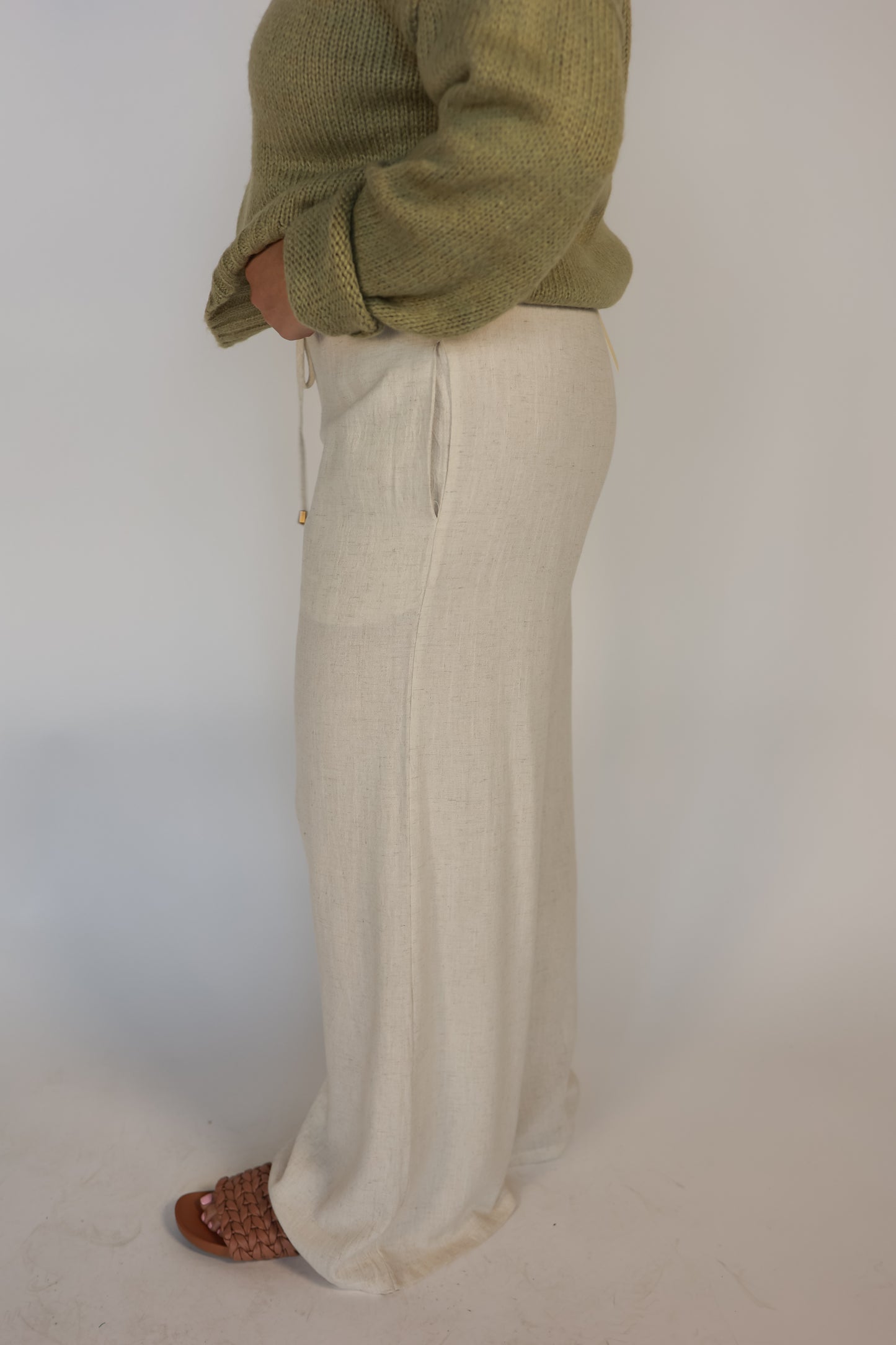 THE SEABREEZE LINEN PANTS