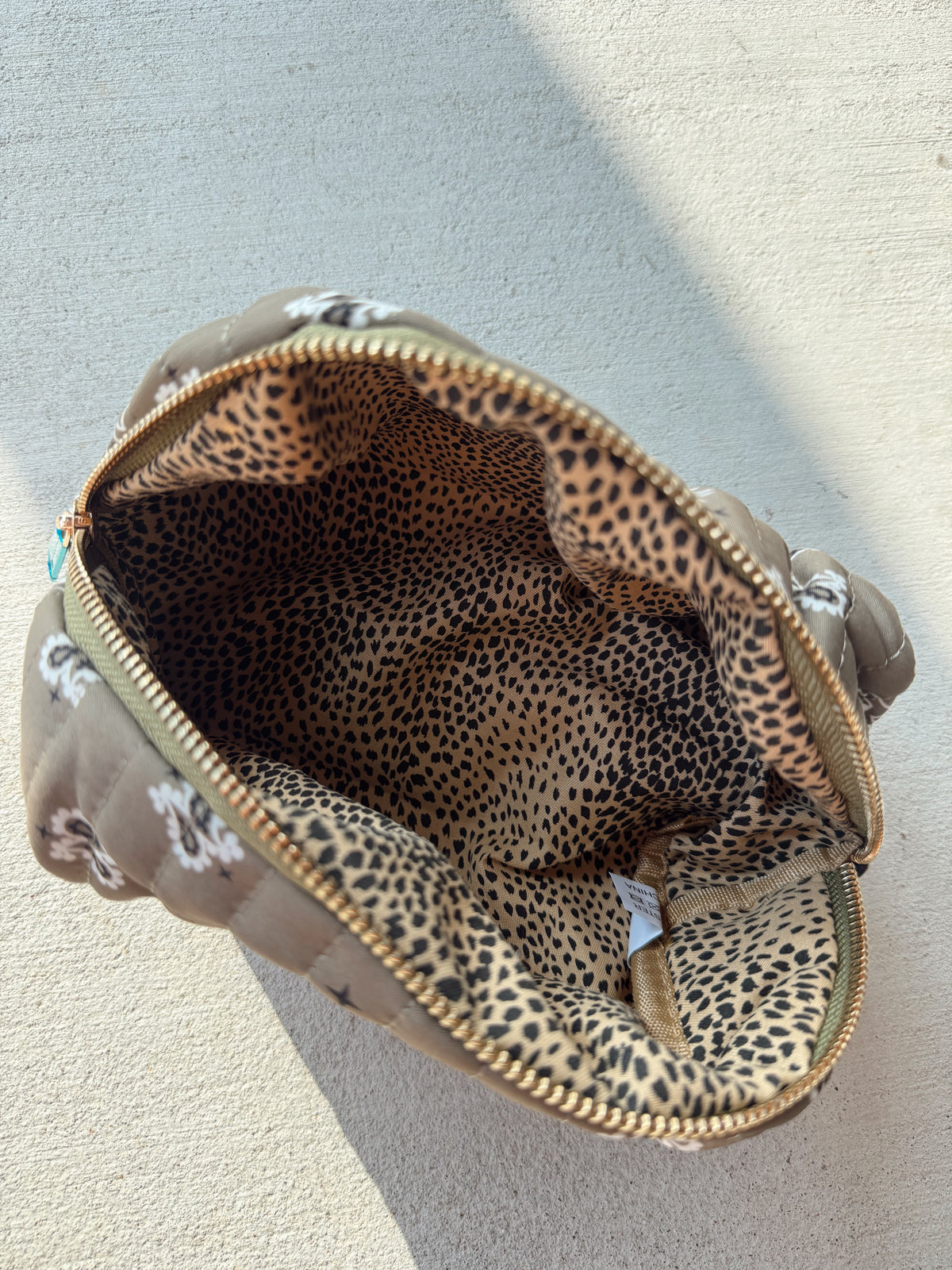 BANDANA COSMETIC POUCH | OLIVE