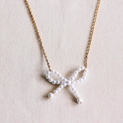 THE PEARL BOW NECKLACE