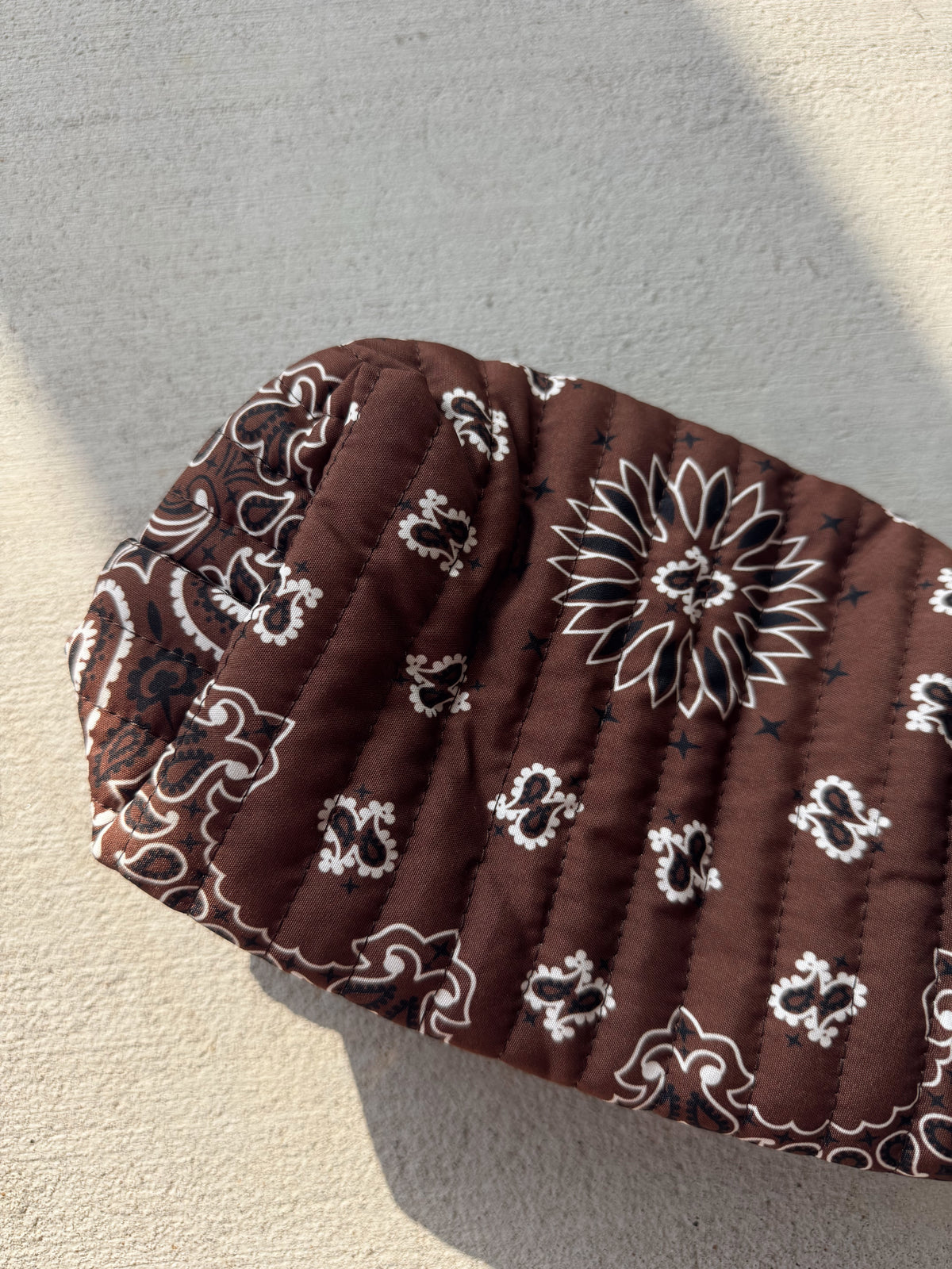 BANDANA COSMETIC POUCH | BROWN
