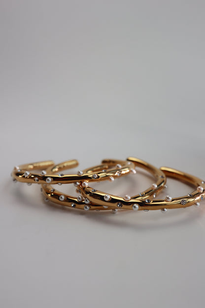 THE PETITE PEARL CUFF