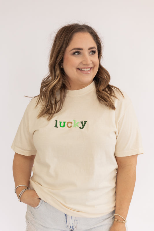LUCKY EMBROIDERED TEE