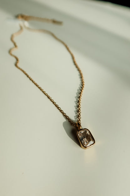 THE DAINTY DROP NECKLACE