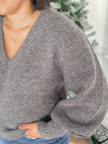 WINTER WISHES SWEATER IN CHARCOAL