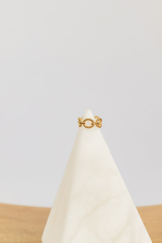 GOLD LINKED RING | WATER RESISTANT
