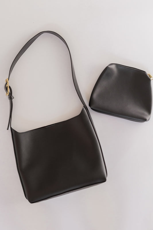 SIMPLE LEISURE BUCKET BAG | BLACK