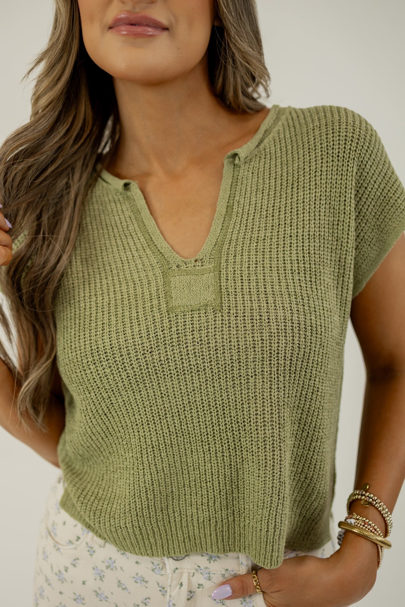 ALL ABOUT IT TOP | LIGHT OLIVE