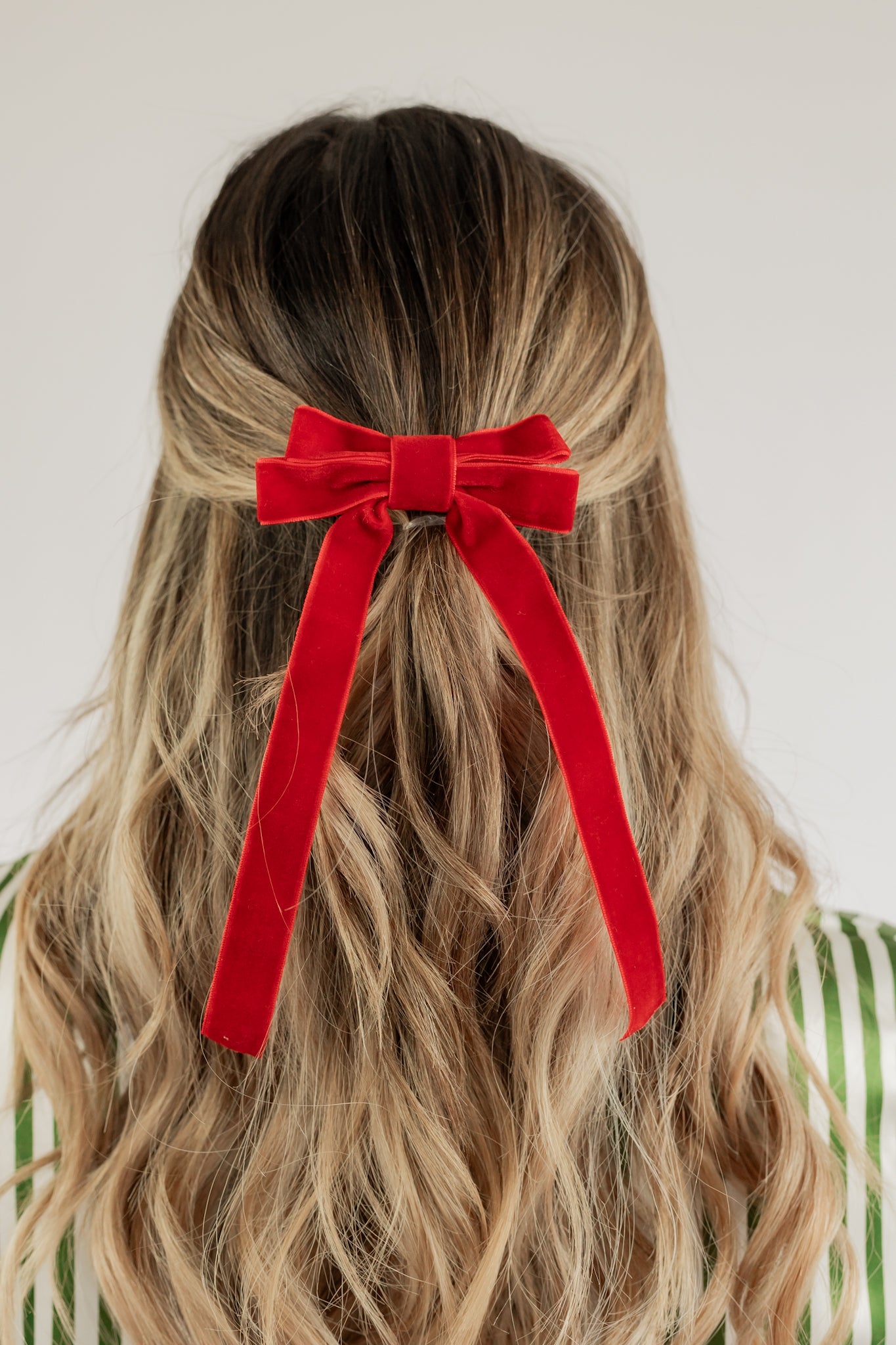 LONG VELVET RIBBON BOW | RED