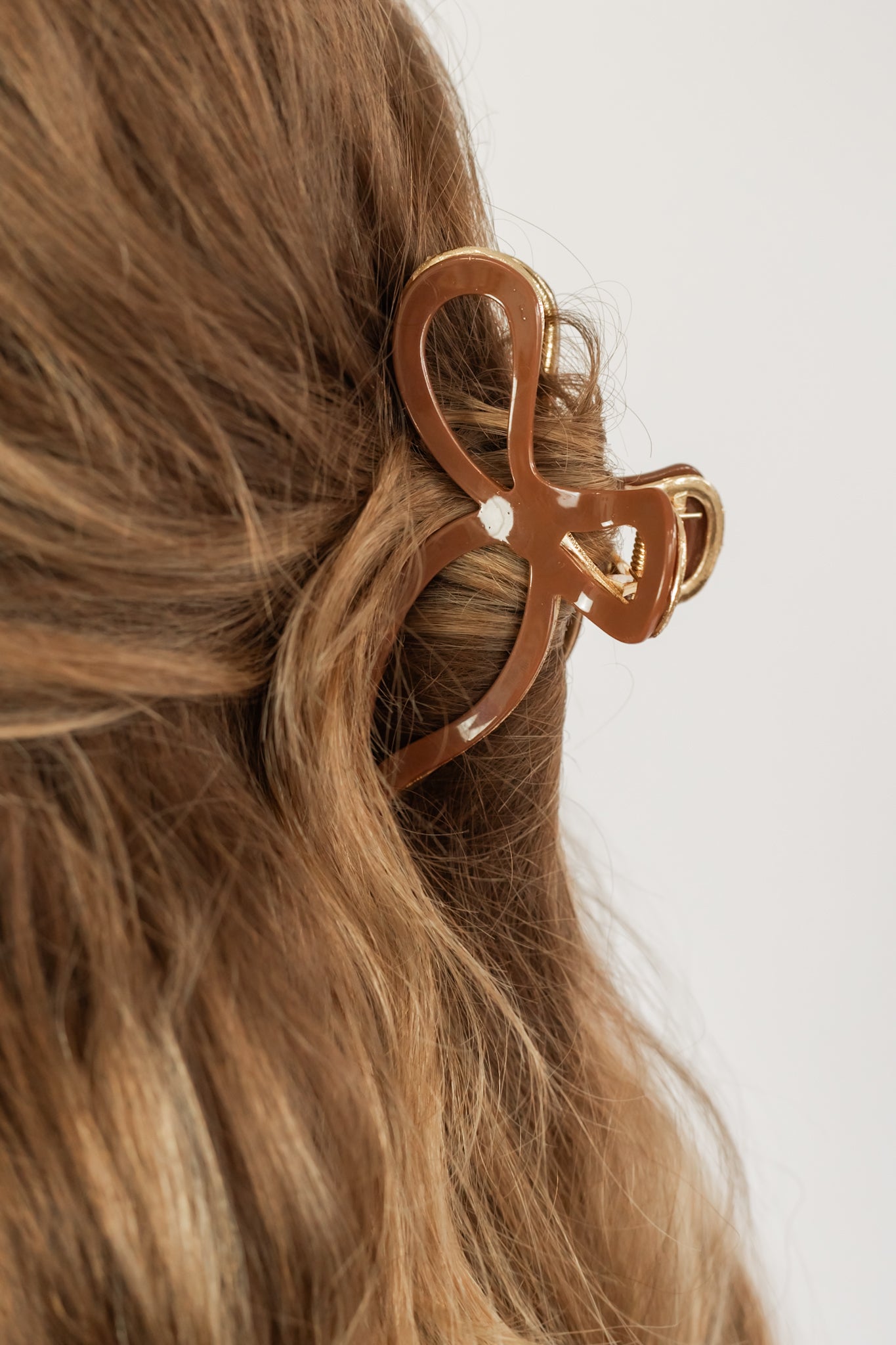 RIBBON BOW CLAW CLIP | CHOCOLATE