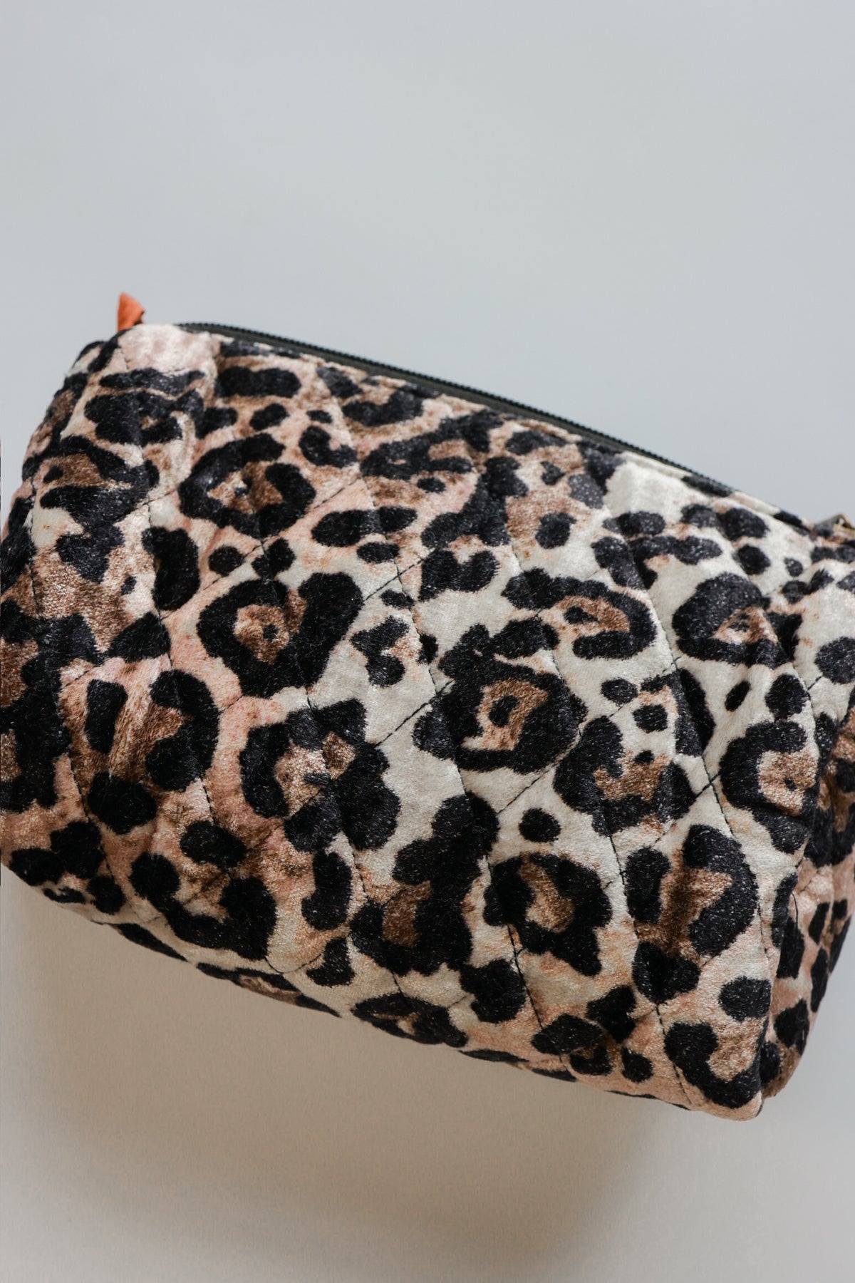 THE LEOPARD TRAVEL POUCH