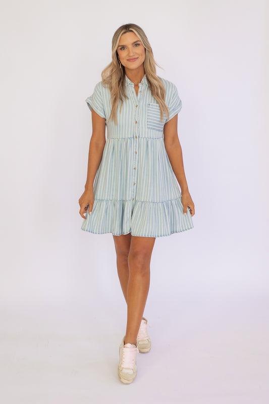 TRULY VERSATILE DRESS IN CHAMBRAY