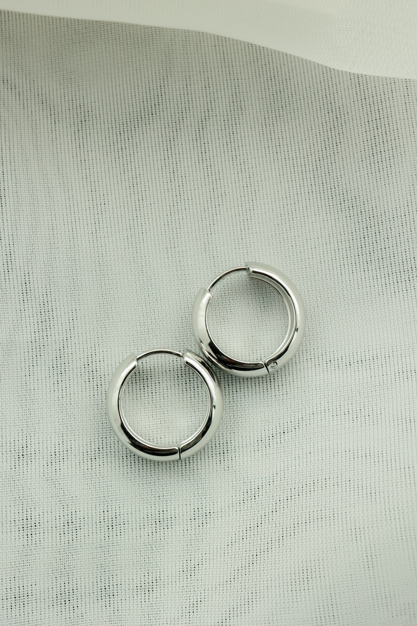 THE DAILY HOOP | SILVER