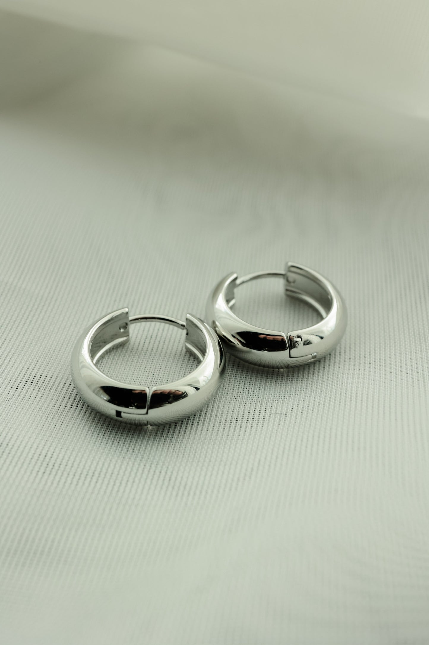 THE DAILY HOOP | SILVER