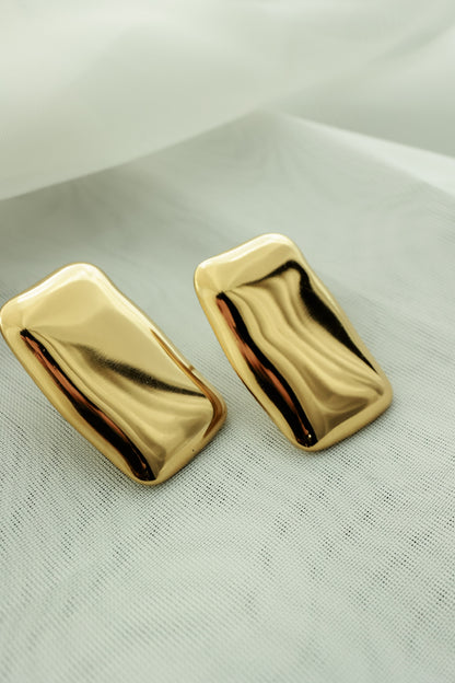 THE LUNAR STUDS | GOLD