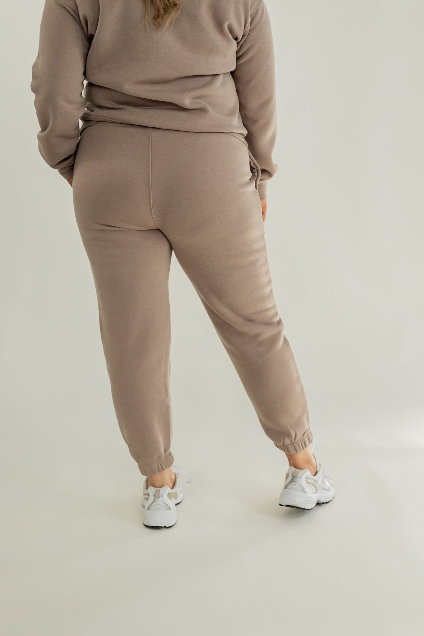 THE CLASSIC FIT SET IN TOAST | JOGGERS ONLY