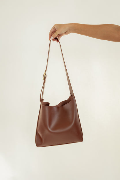 SIMPLE LEISURE BUCKET BAG | DARK BROWN