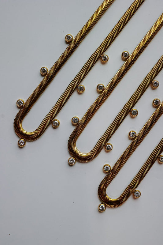 THE GOLDEN HOUR NECKLACE