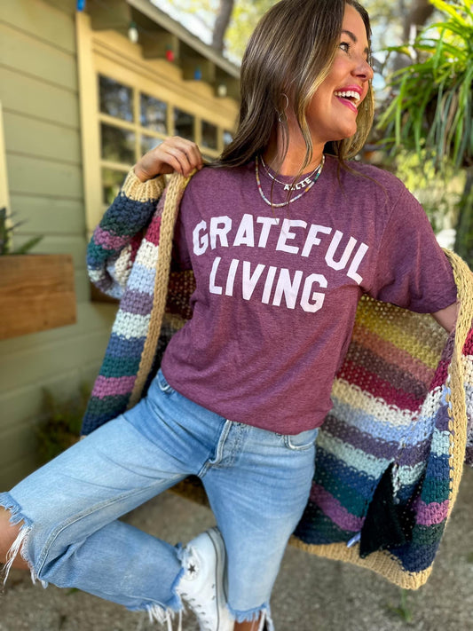 GRATEFUL LIVING GRAPHIC TEE