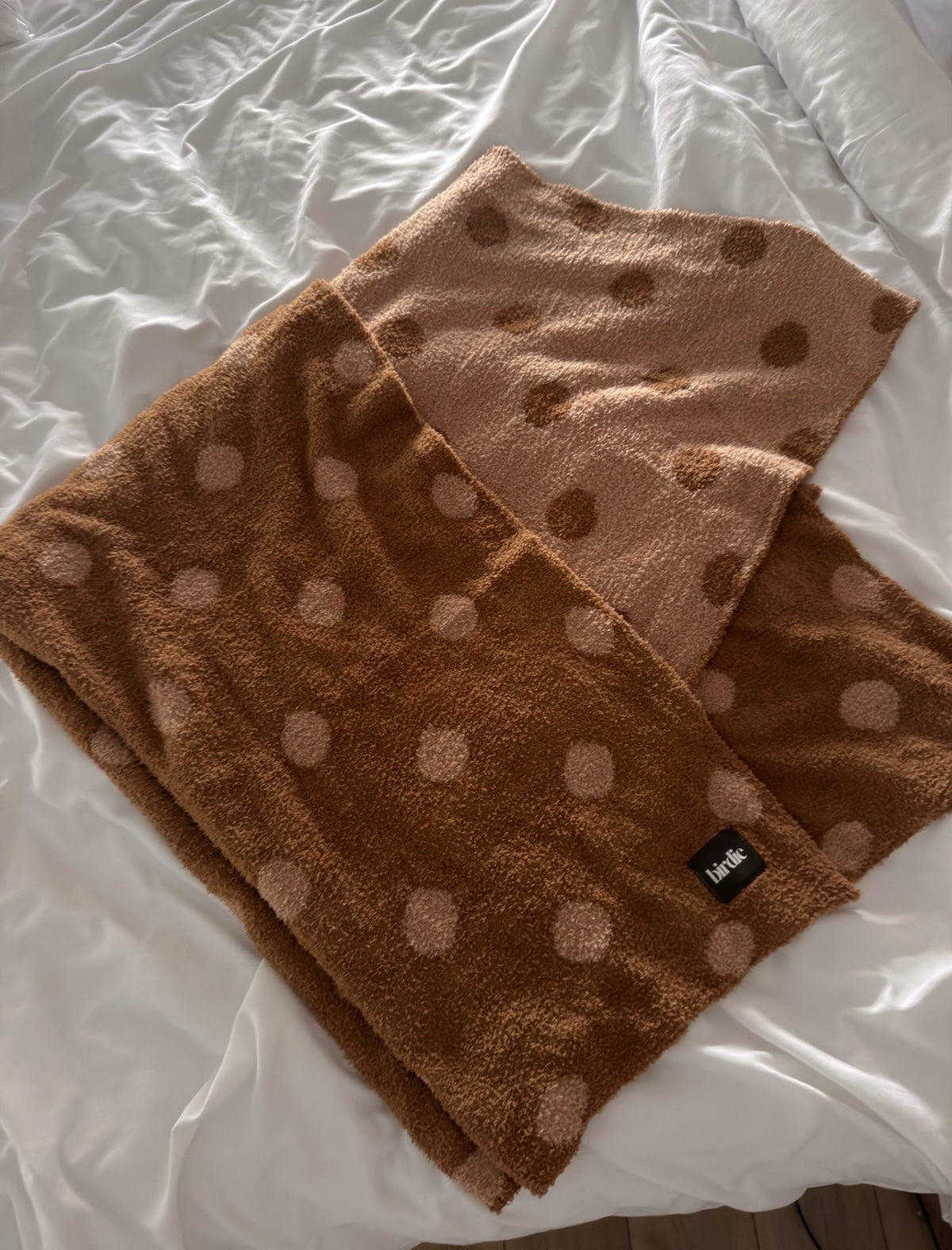 REVERSIBLE BLANKET | BUTTER RUM DOT
