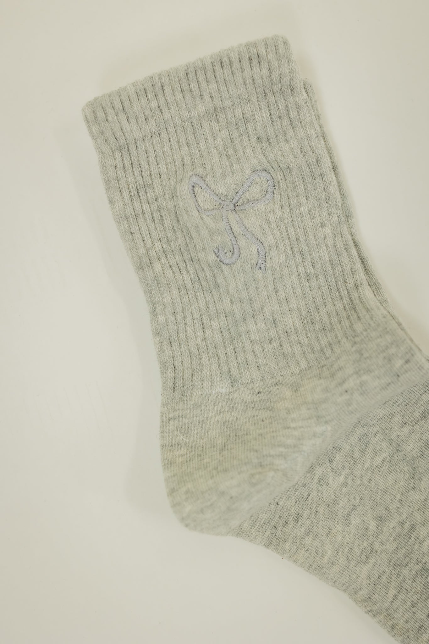 BOW SOCKS | LIGHT GREY