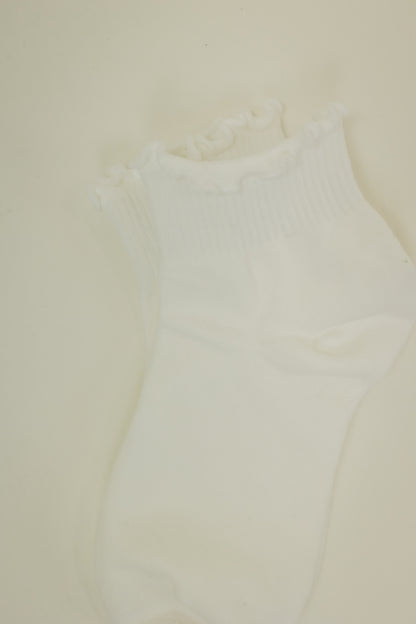 RUFFLE SOCKS | WHITE