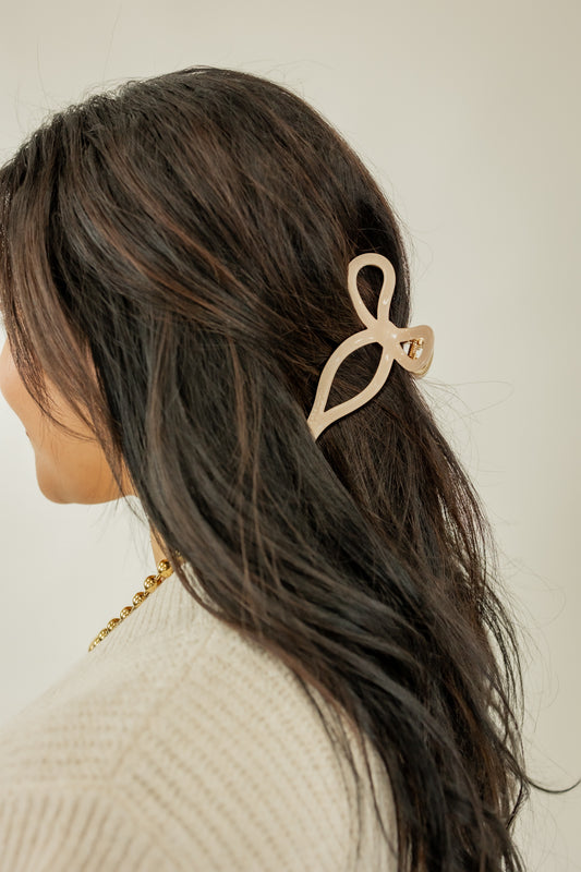 SABRINA BOW CLAW CLIP | CHAMPAGNE