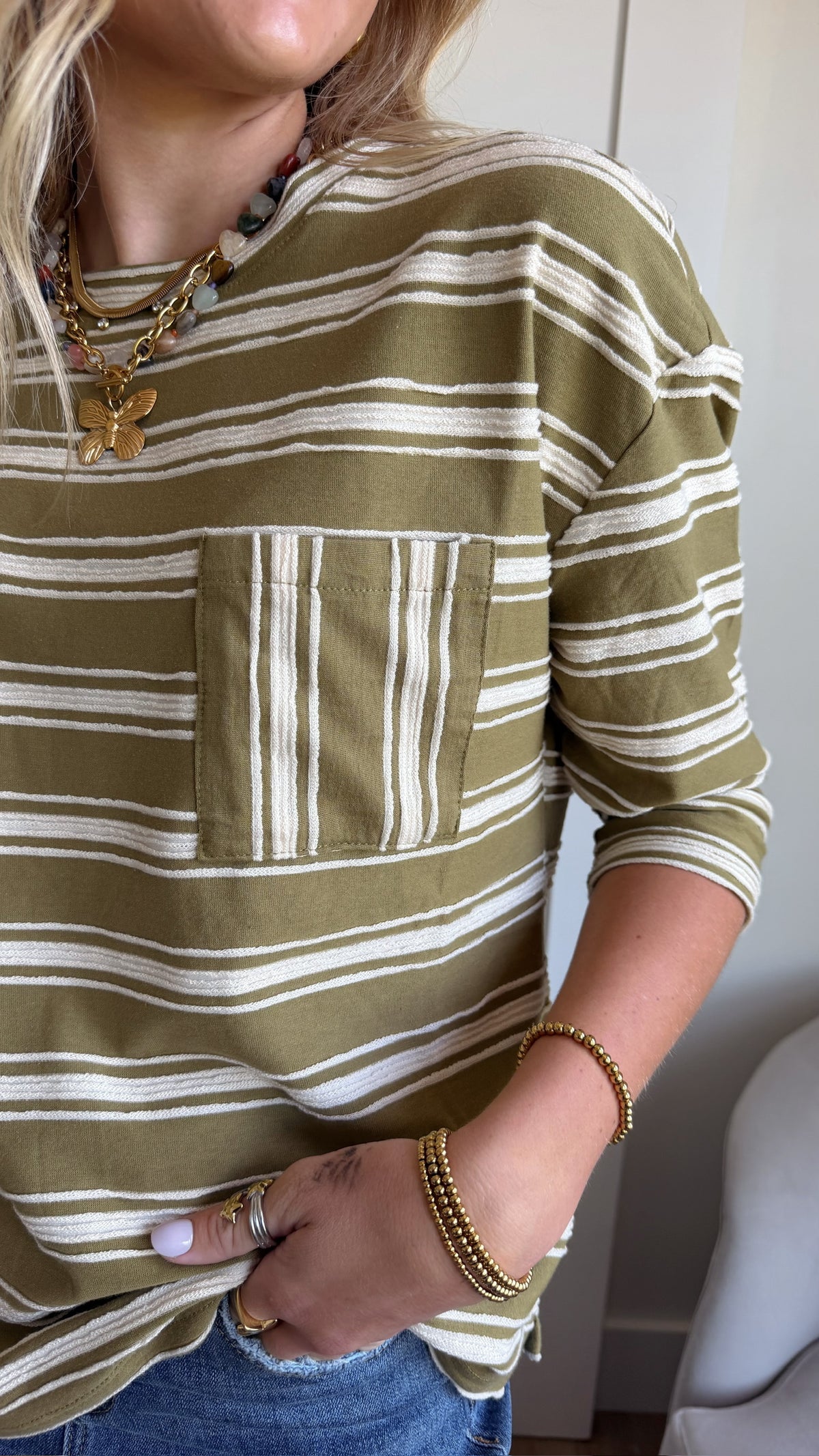 THE STRIPED TOP WITH FRONT POCKET | OLIVE